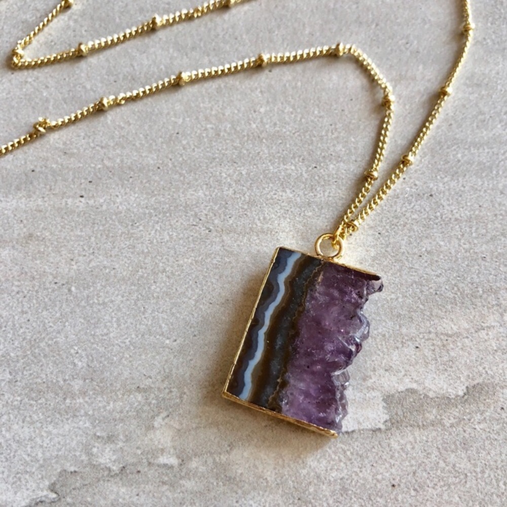Last 1! 🌟Dainty Amethyst Slice Necklace - Picture 2 of 8